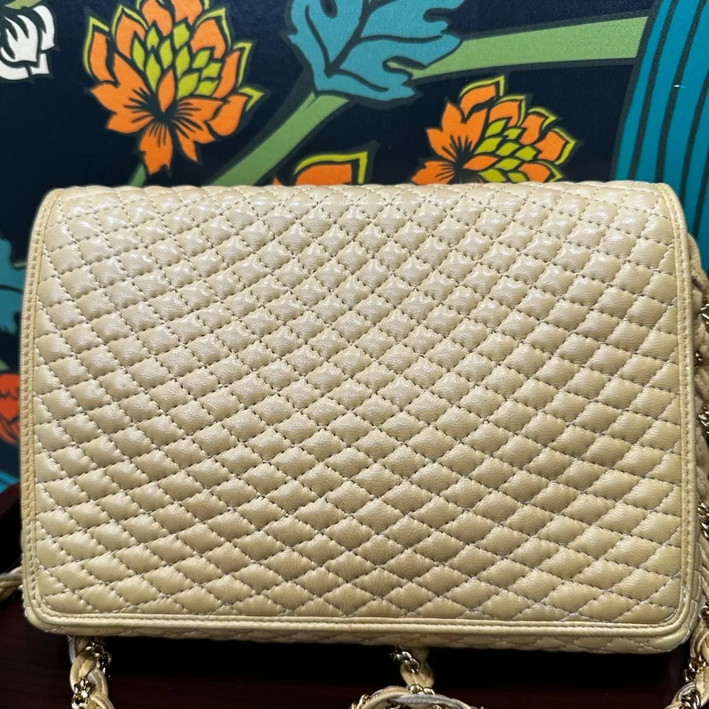 Bally Vintage Quilted Lambskin Tassel Shoulder Bag (1980s) - Picture 8 of 14